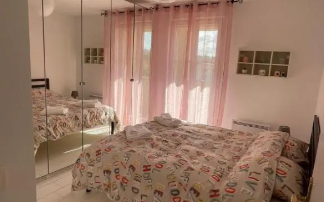 Charmant appartement duplex à 5min de Disney.