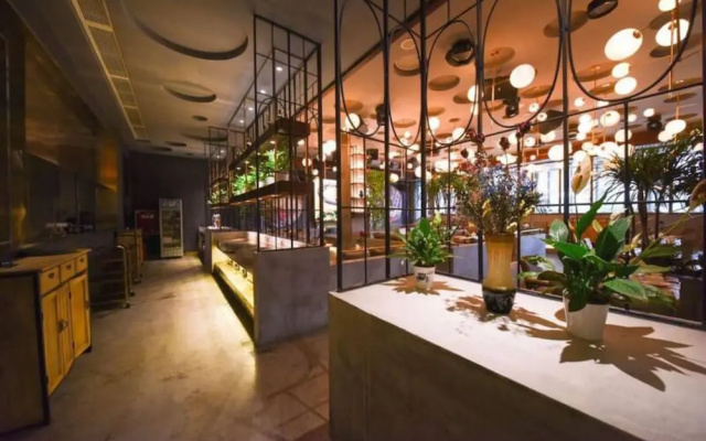 Chengdu Shangcai Youran Hotel