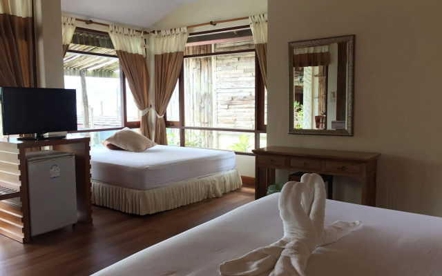 Salakphet Resort