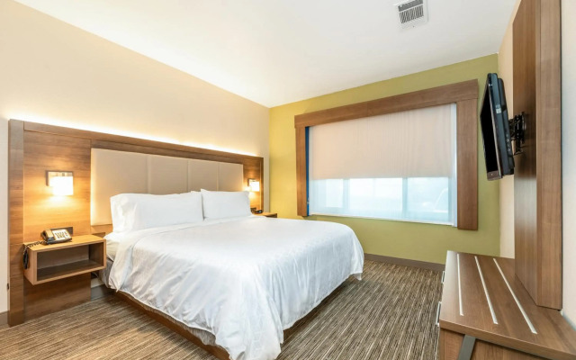 Holiday Inn Express Fremont-Milpitas Central by IHG
