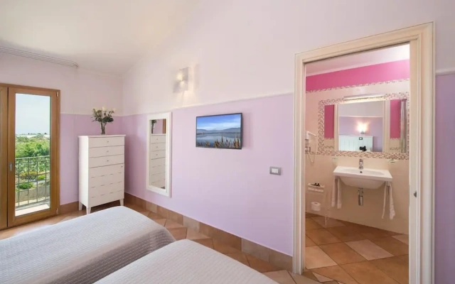 Marin Hotel