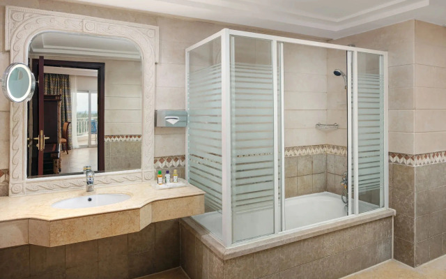 Palm Royale Resort - Soma Bay
