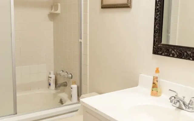 Simple, Cozy 2-bedroom in San Jose