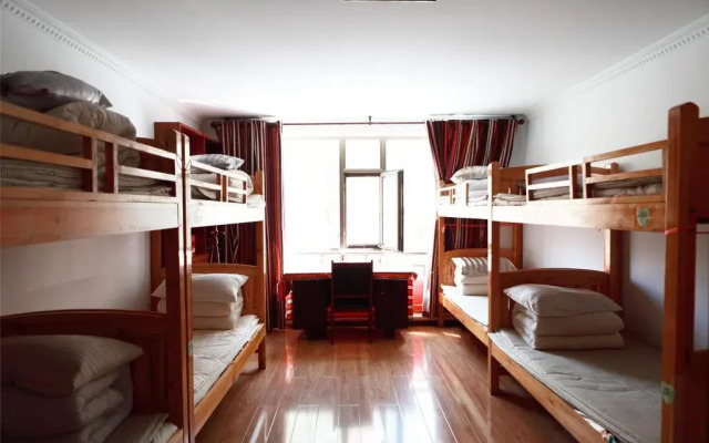 Xining Yushu Zangjia Hostel