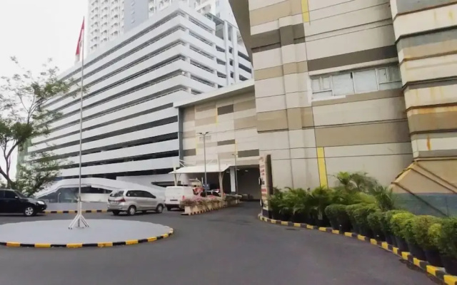 Pleasant and Restful Studio at Orchard Supermall Mansion Apartment