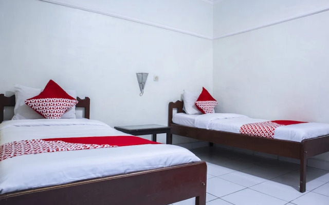 Collection O 1401 Hotel MayaNearKetapang Satu Beach