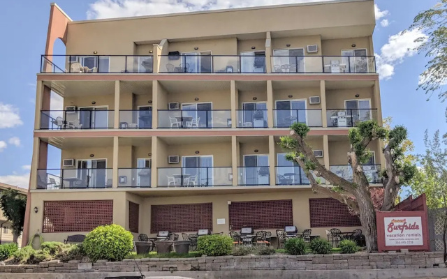 Desert Surfside Waterfront Accommodations In Osoyoos Canada From 273 Photos Reviews Zenhotels Com