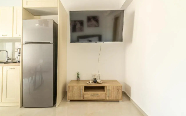 Elegant Suite 2 near the Beach