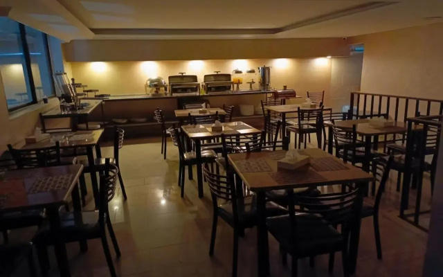 Rayan Hotel Suites