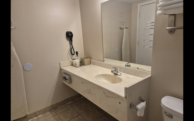 General Bragg Inn & Suites Chickamauga