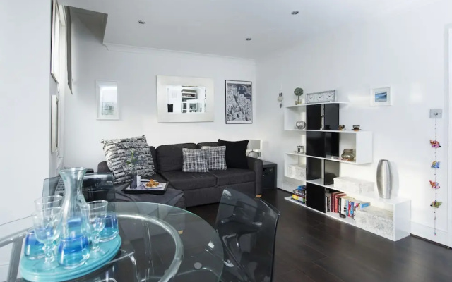 Lovely 1BR Flat Overlooking Southwark Park