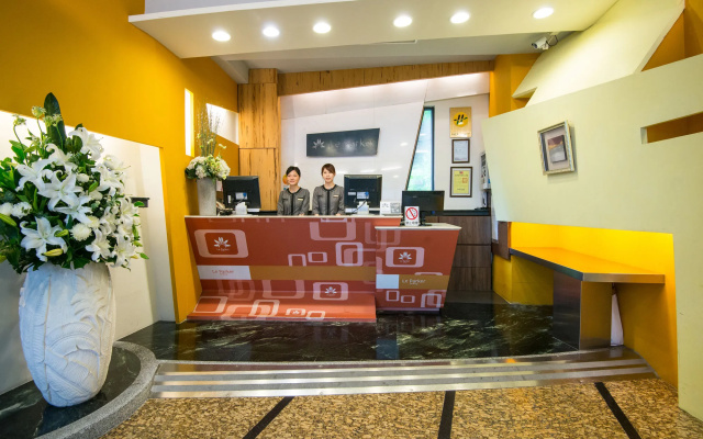 CHECK inn Express Taichung FengChia