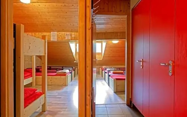 Hostel Petit Velan