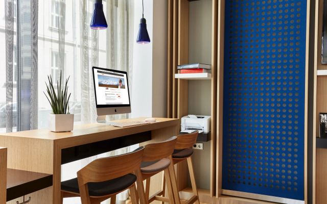 Holiday Inn Express Berlin - Alexanderplatz by IHG