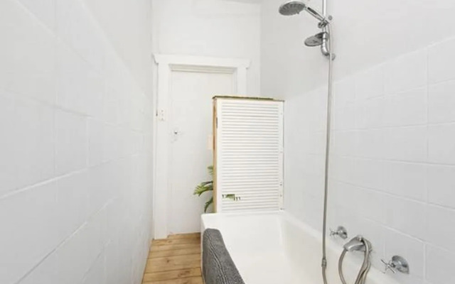 Bondi Beach Gorgeous Apartment H323