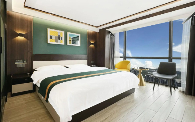 Lingfeng Hotel Apartment (Guangzhou Luogang Minji Plaza, Shuixi Metro Station)