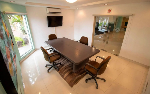 Araiza Palmira Hotel
