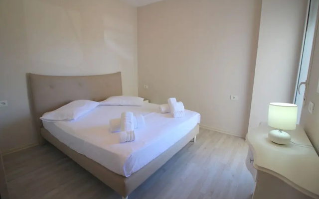 Beachfront Sion Sarande Apartment B