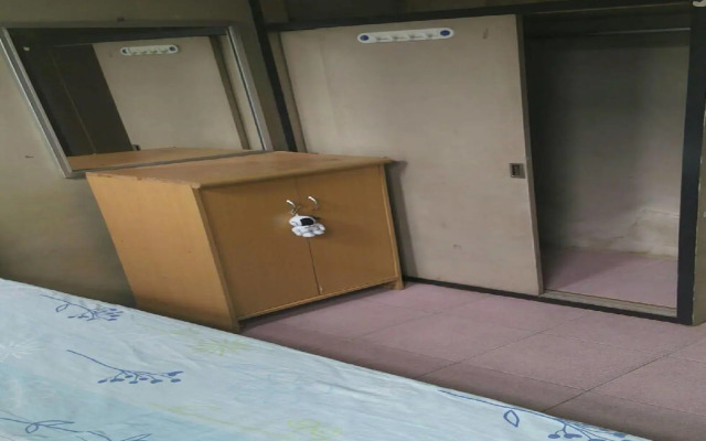 Anurak Guesthouse