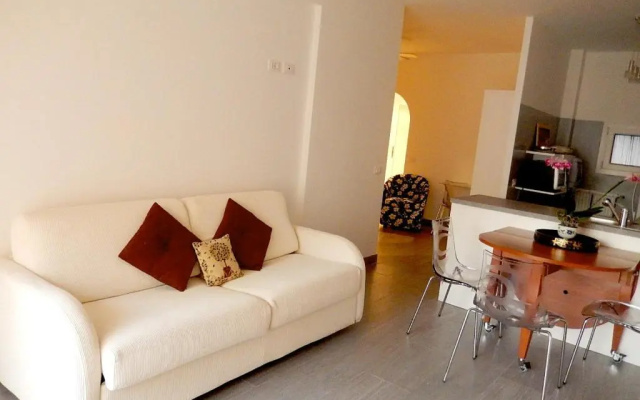 MODERNE 3 PIECES 30 m CROISETTE