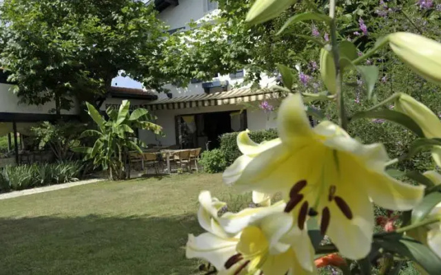 Abaca Ypua Hotel Restaurant
