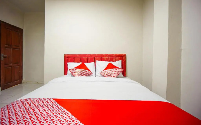 Oyo 1545 Bs Residence