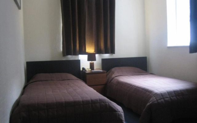 Adare Hotel