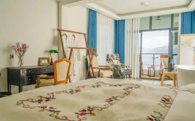 Dali Water's Edge Resort