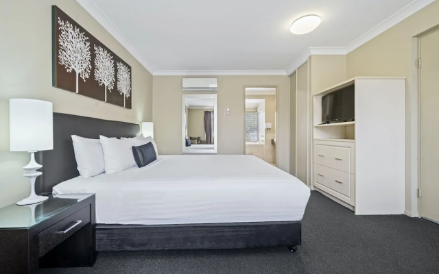 Best Western Plus Ambassador On Ruthven Motor Inn