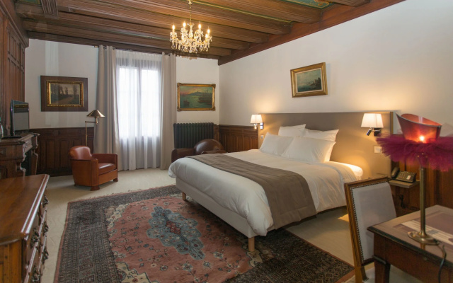Hôtel Au Charme Rabelaisien