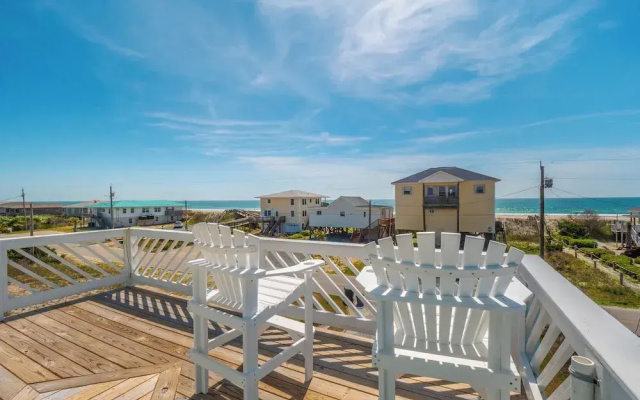 The Water Bear by Topsail Realty