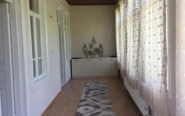 Lazuri Keria Family Guesthouse