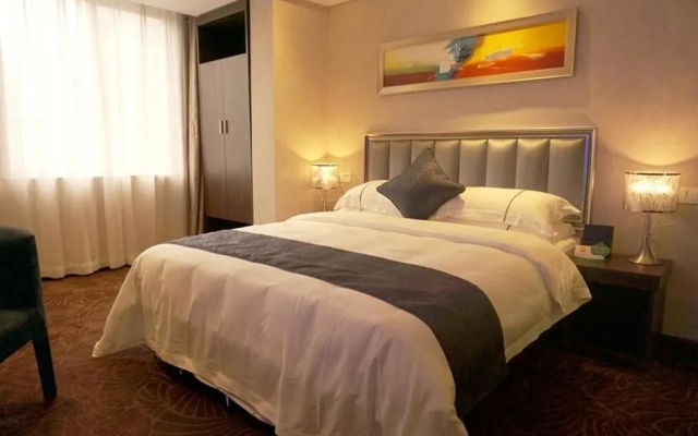 Futaifeng Shishang Hotel