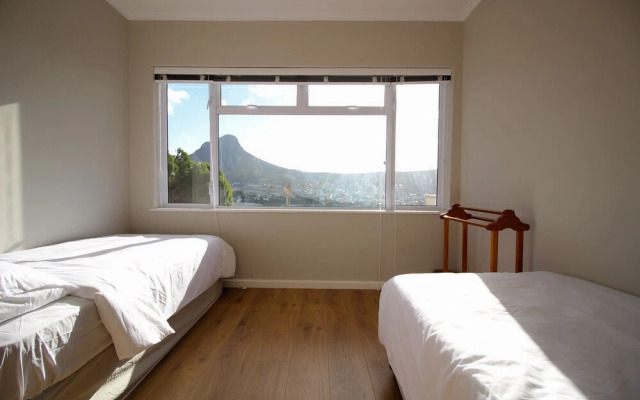 Colli Court 7