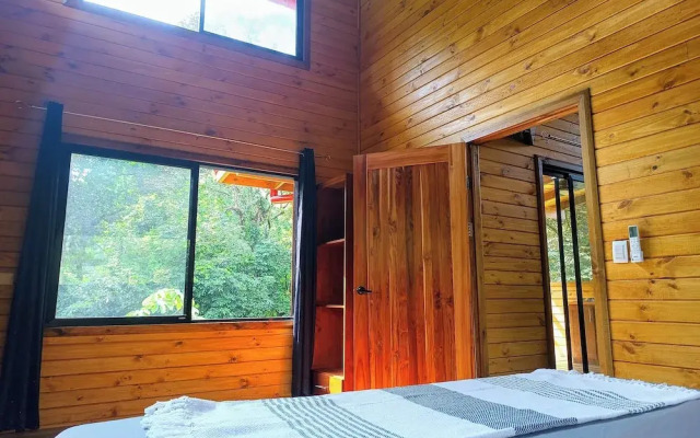 Thoas Lodge