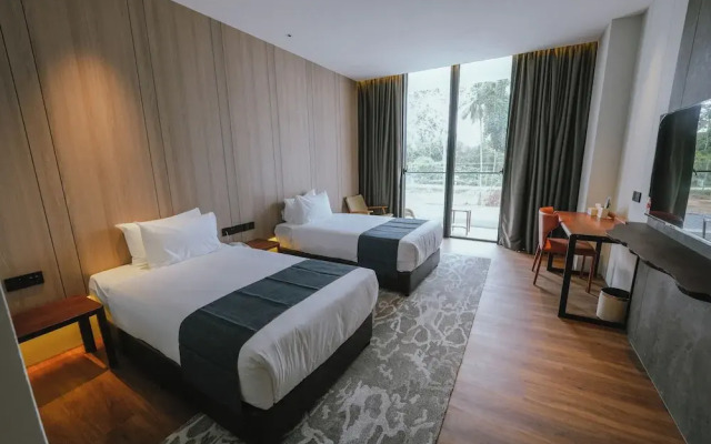 Roxy Beach Resort