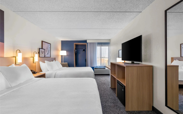 Spark by Hilton Green Bay