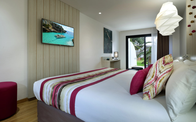 Курортный отель Grand Palladium White Island and Spa - All Inclusive
