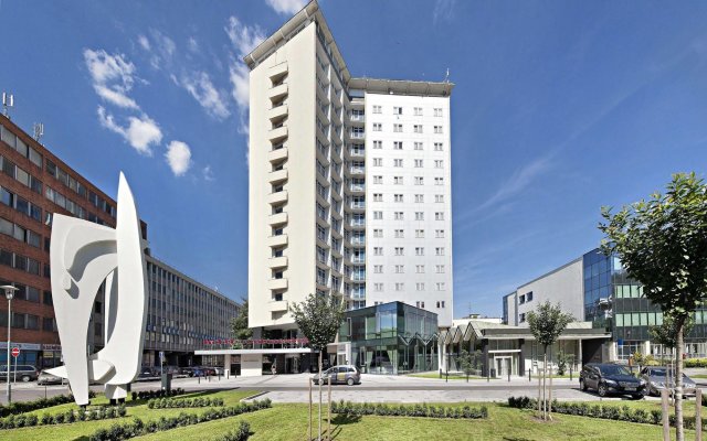 Отель Continental Чехия, Брно - отзывы, цены и фото номеров - забронировать отель Continental онлайн вид на фасад