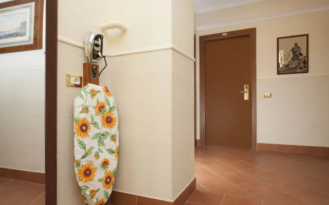Des Artistes Budget Rooms