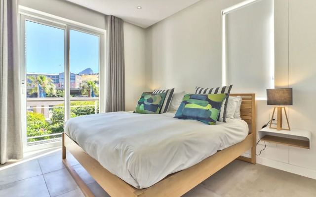Luxury Three Bedroom Apartment - Fully Furnished and Equipped