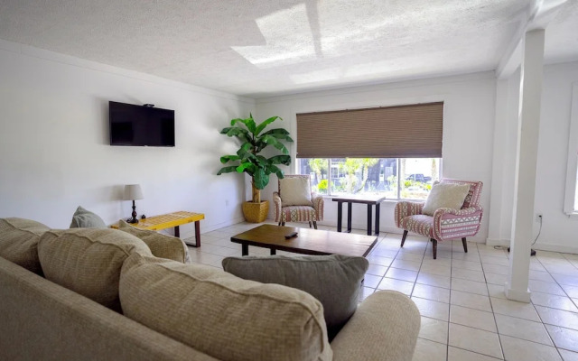 Banana Peel Lodge