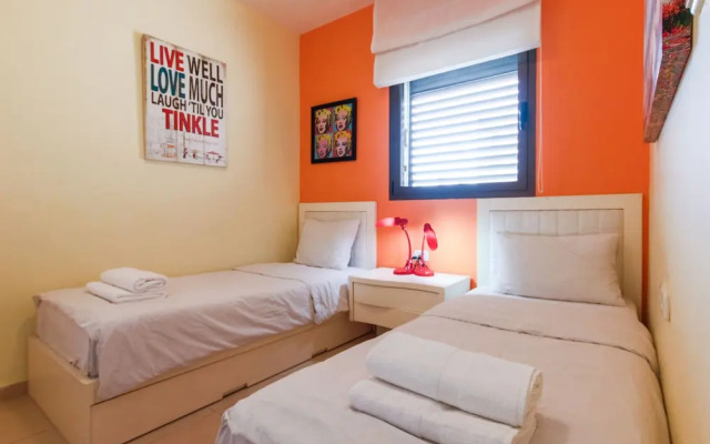 Comfort & Balcony near Beach by FeelHome