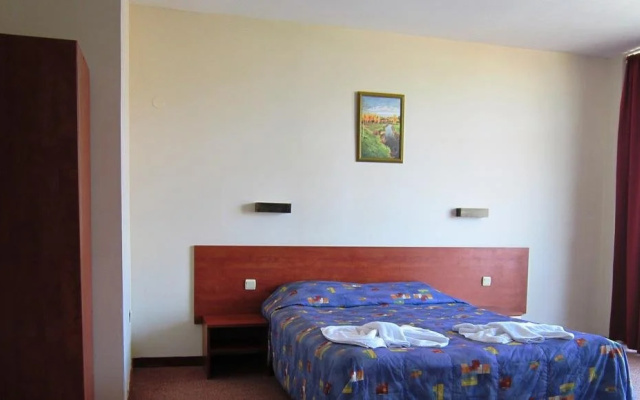Hotel Lira