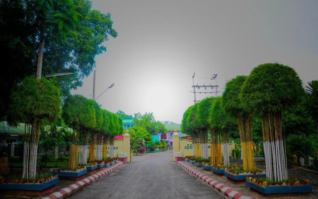 Phan Khar Myay Hotel