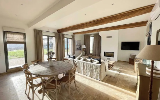 Maison Castel - A Haven of Peace Near Deauville