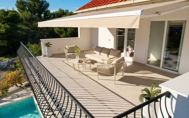 Mediterranean Dream Villa With Pool
