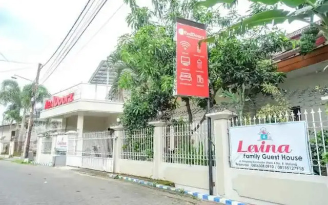 RedDoorz @ Simpang Borobudur