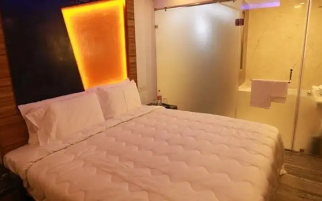 Hotel M Grand