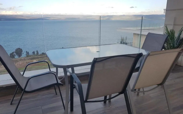 King David breathtaking LAKE VIEW 4BDR PENTHOUSE